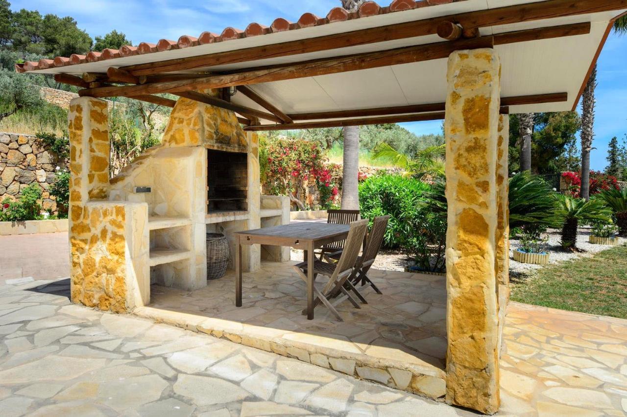 Pousada Can Sonrisa - Peaceful And Private With Sea-view And Sport Courts Santa Eulária des Riu